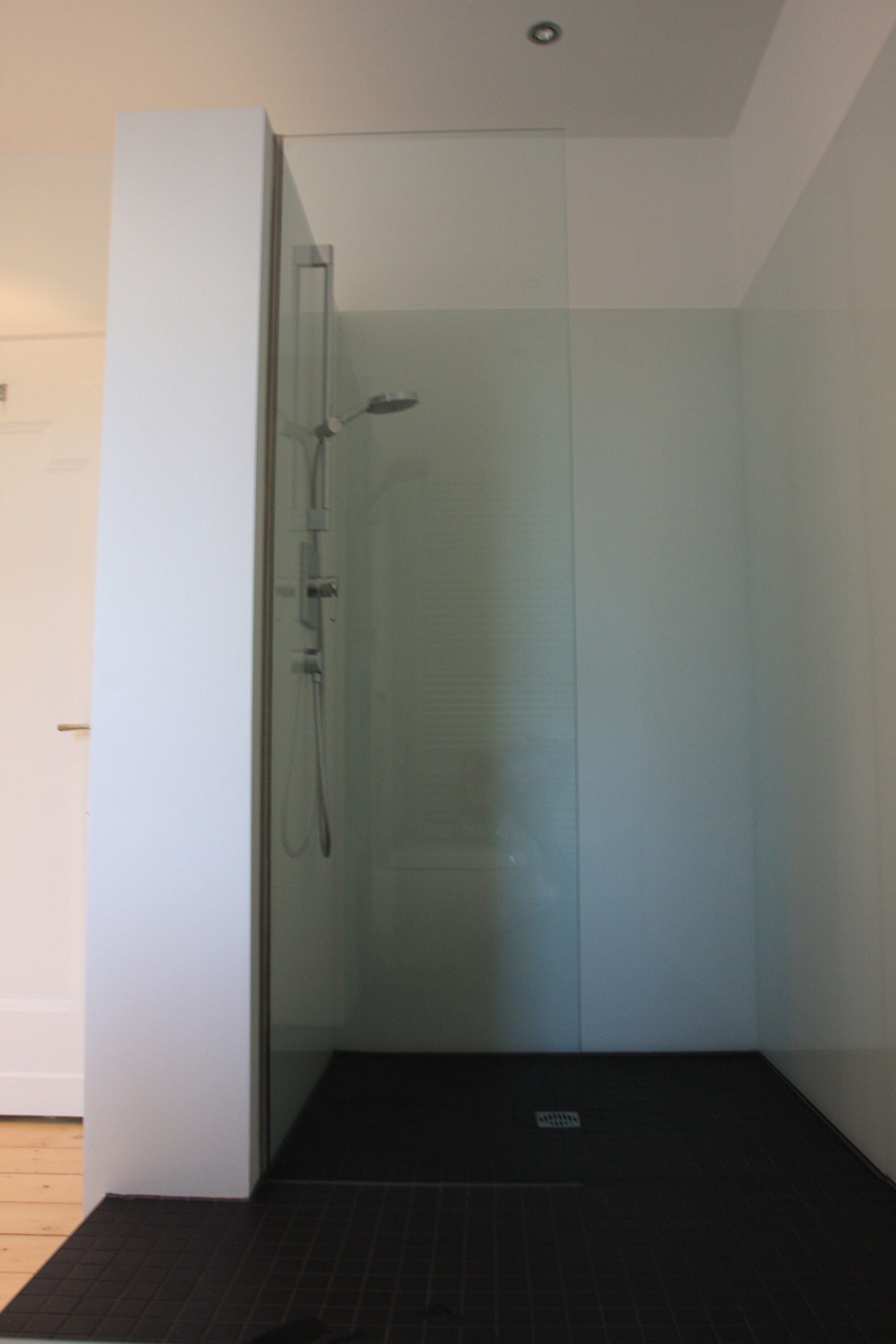 Bad_Dusche_2-min