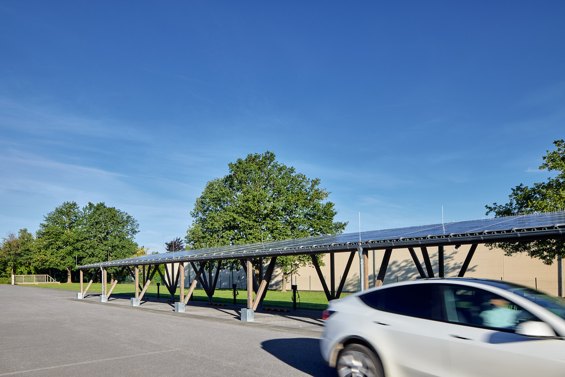 2023_09_04_eling_Solar_Carport_LP_144_web